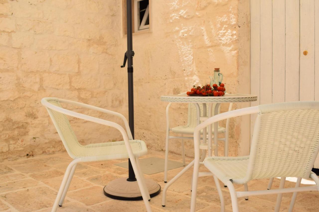 Вілла Sardedd White Luxury Чистерніно Екстер'єр фото